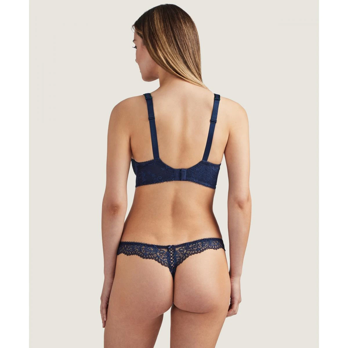 Soutien-gorge Corbeille Confort Armatures Aubade COURBES DIVINES Soprano COURBES DIVINES – Image 3