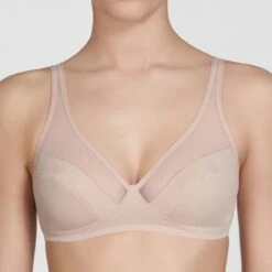 DIM Soutien-gorge Emboitant Sans Armatures Generous Classic